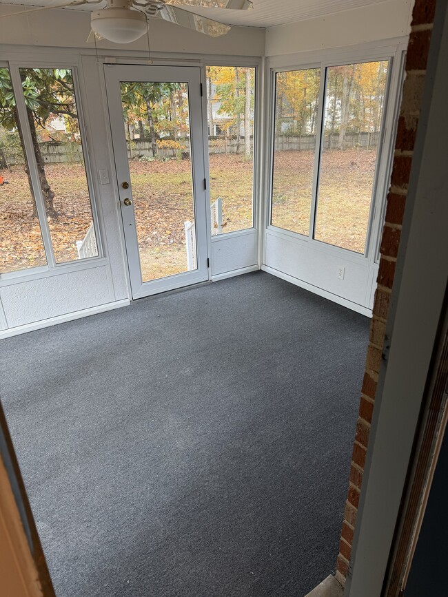 Foto del edificio - 1914 Pump Rd