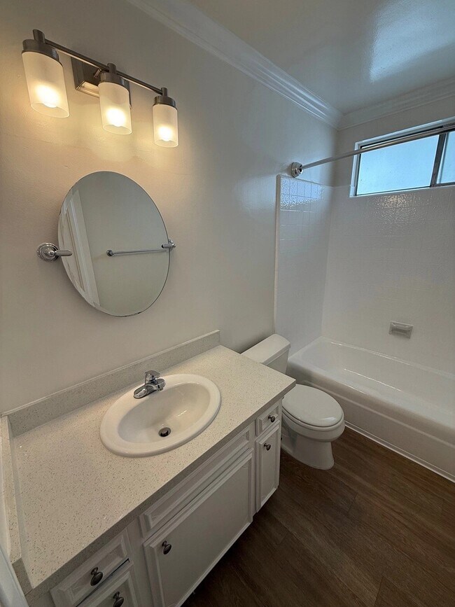 Foto del edificio - 1631 Barry Ave