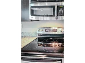 Building Photo - 138 SW 7th Ct