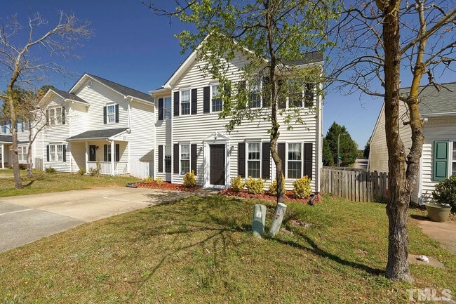 Building Photo - Room in Single Family Home on Sana Ct