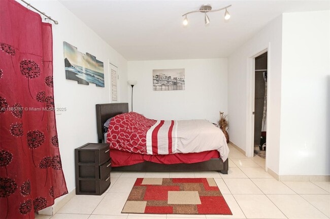 Foto del edificio - 2385 SW 15th St