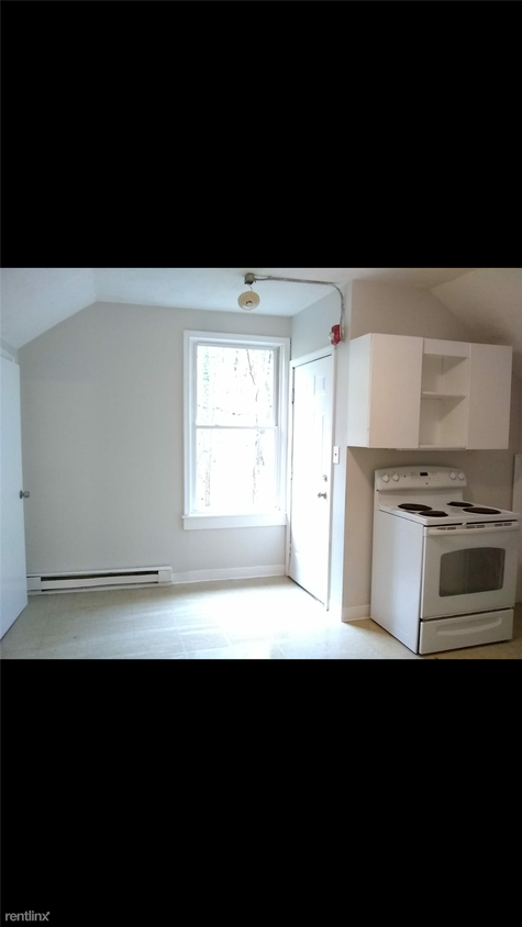 Primary Photo - 2 br, 1 bath Apartment - 206 Crown St Fl 3