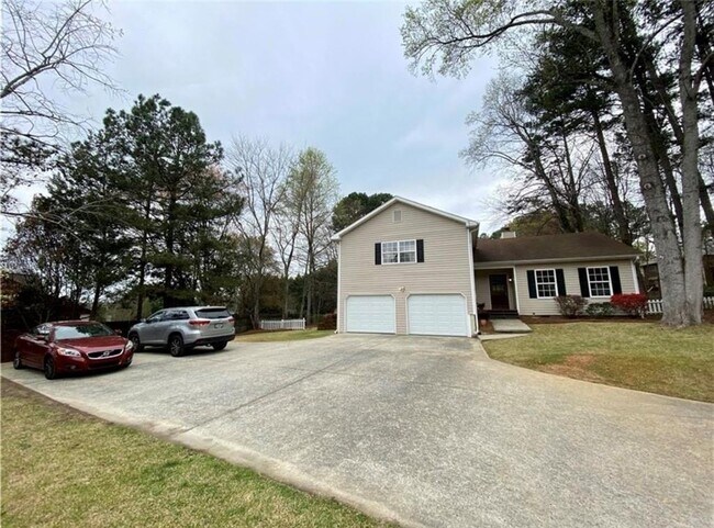 Foto del edificio - 3364 Stilesboro Rd NW