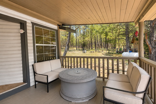 Building Photo - 78 N Ponderosa Cir