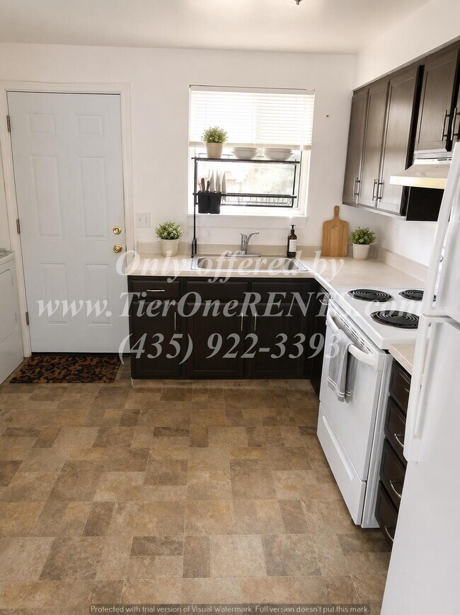 Foto del edificio - This property offers a NO DEPOSIT option available for qualified renters!