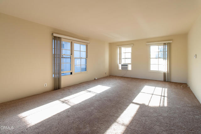 Foto principal - 449 N Euclid Ave