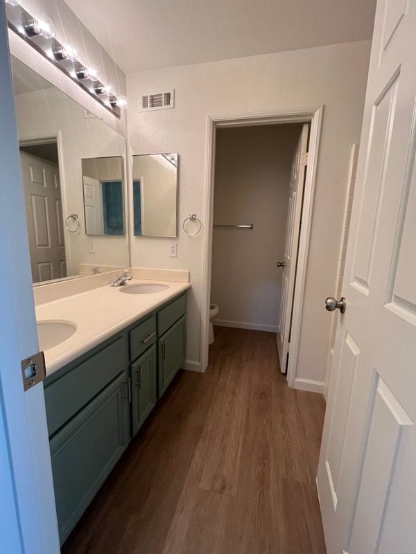 Foto del edificio - 10980 Santa Barbara Pl