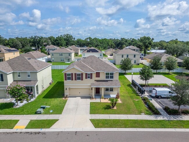 Foto del edificio - Stunning 5 bed/ 2 bath