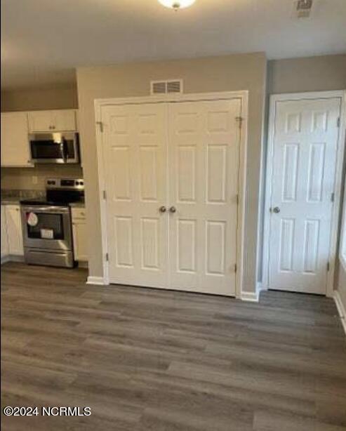 Building Photo - 4128 Brook Creek Ln