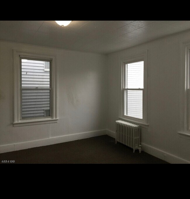 Foto del edificio - 40 Greenville Ave