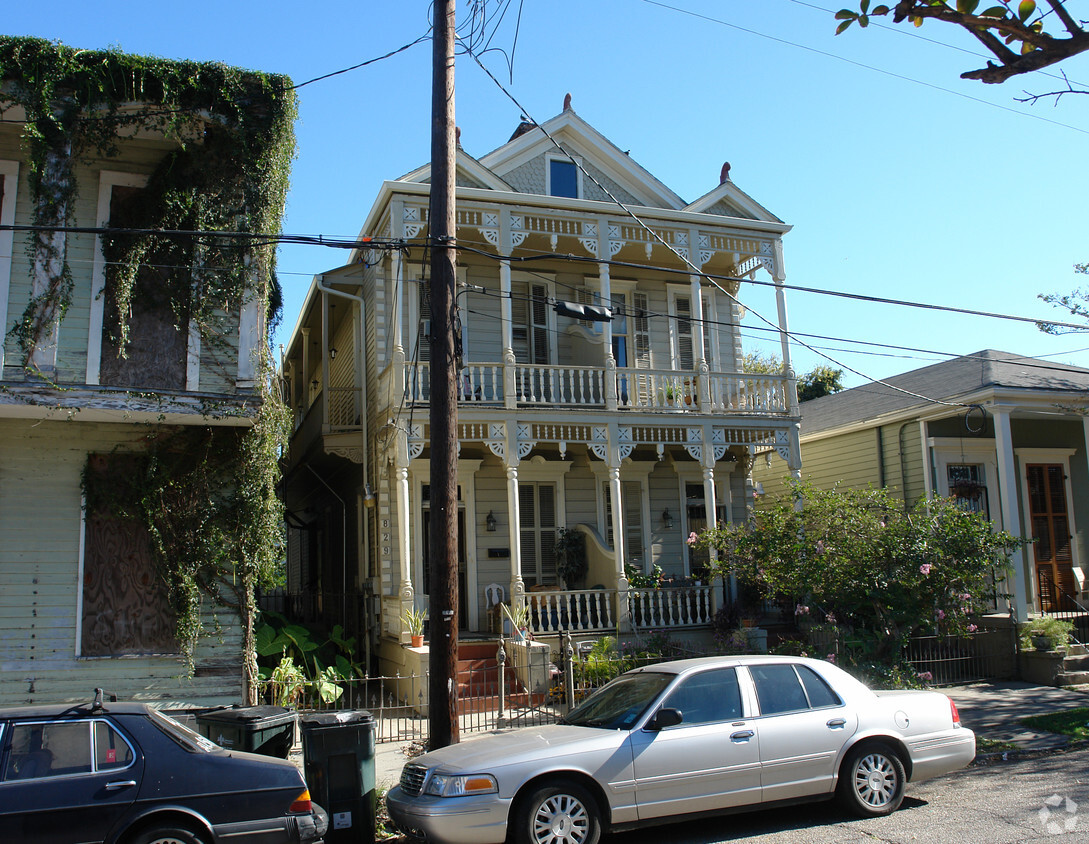 Building Photo - 829 Jackson Ave
