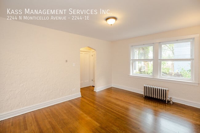Building Photo - Prime Logan Square 2 bedroom with New Kitc...