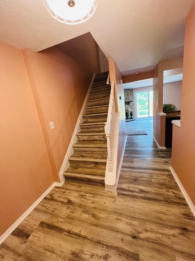 Building Photo - 9672 E Idlewood Dr