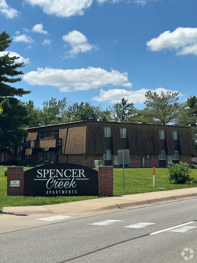 Foto principal - Spencer Creek Apartments