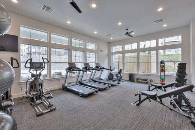 Foto del edificio - Town Oaks Flats