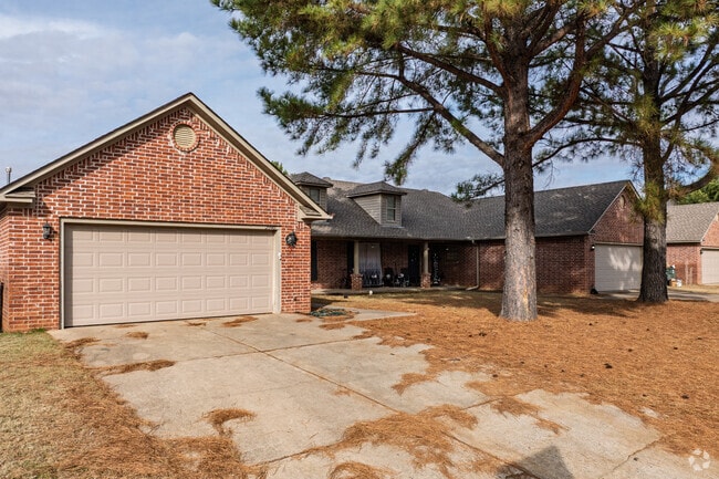 Building Photo - Windsor Park