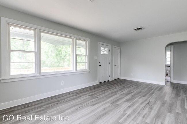Building Photo - 3 br, 1 bath House - 3807 Thompson St