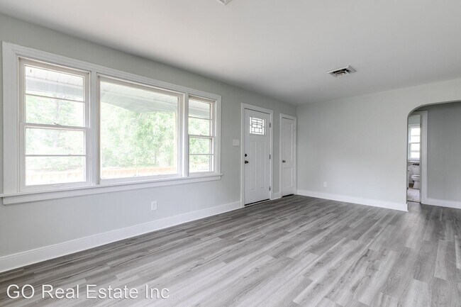 Foto del edificio - 3 br, 1 bath House - 3807 Thompson St