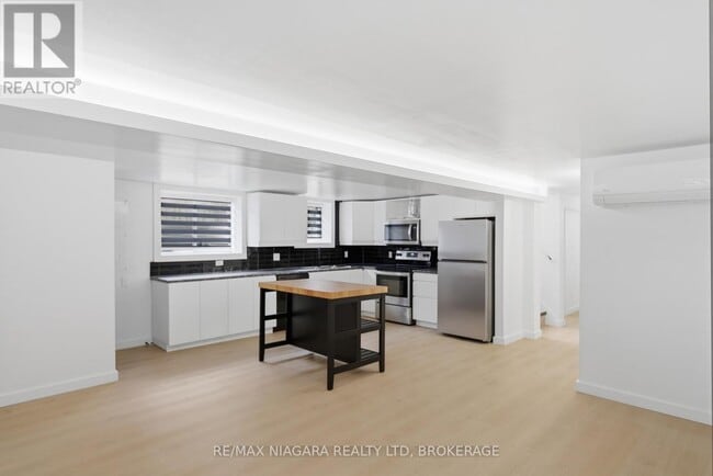 Photo du bâtiment - 1361 Station St