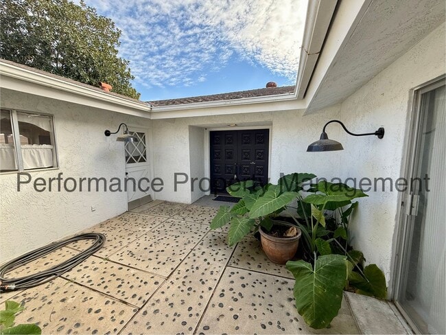 Building Photo - Stunning 3 Bed/2.5 Bath + Shop w/ Resident Benefits Package & $0 Security Deposit Option