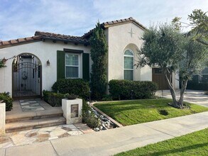 Building Photo - 1411 Kallins St