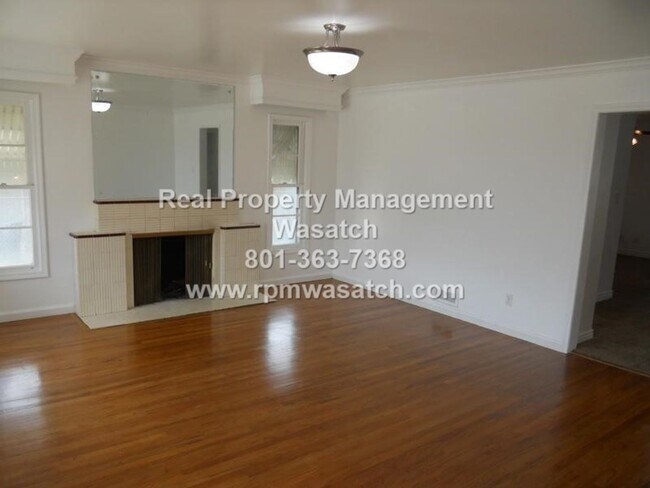 Building Photo - Spacious 4 bed, 3 bath home in Taylorsville