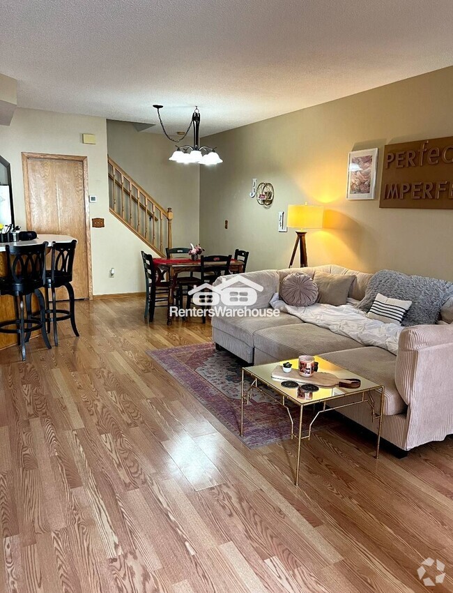 Building Photo - 9283 Troon Ct