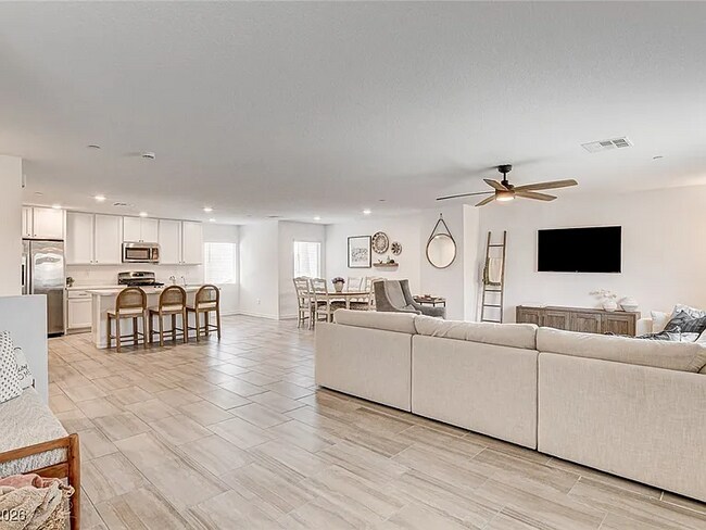 Foto del edificio - 3546 Reserve Ct