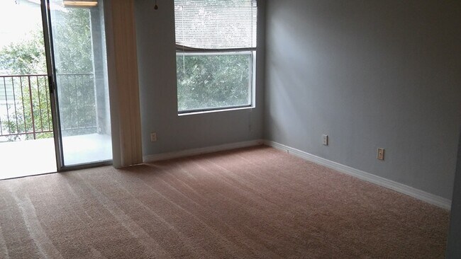 Building Photo - 4700 Walden Cir