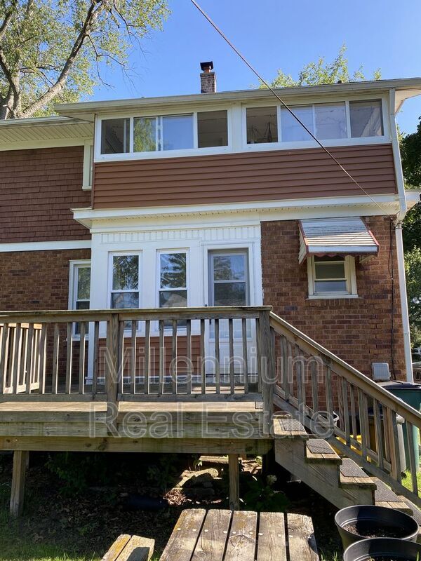 Building Photo - 337 E Sunnybrook Dr