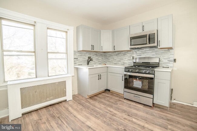 Foto del edificio - 307 Lincoln Ave