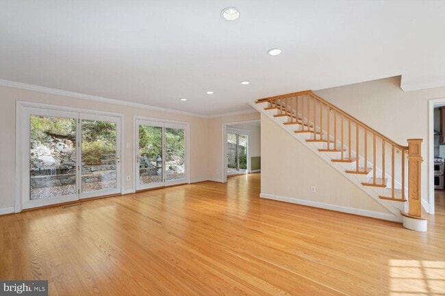Foto del edificio - 5321 MacArthur Blvd NW