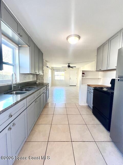 Building Photo - 1872 Pineapple Ave