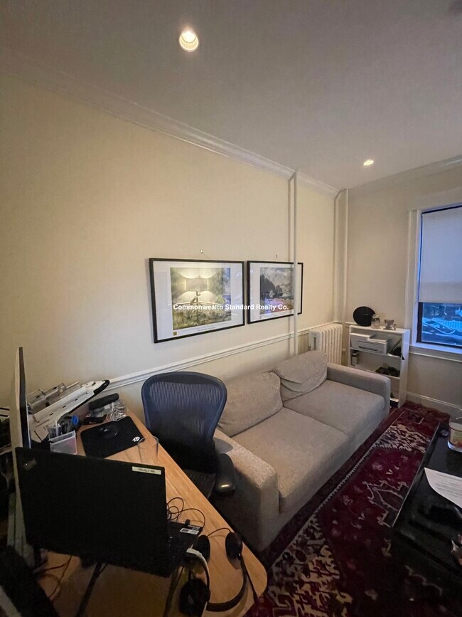 Building Photo - 76 Quint Ave