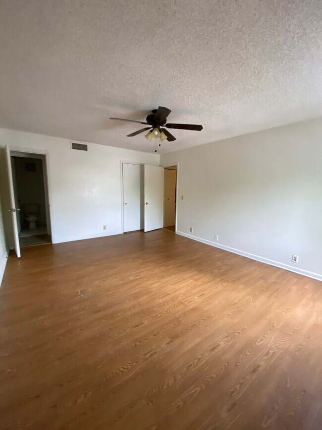 21 Vaughns Gap Rd Unit C33, Nashville, TN 37205 Condo for Rent in