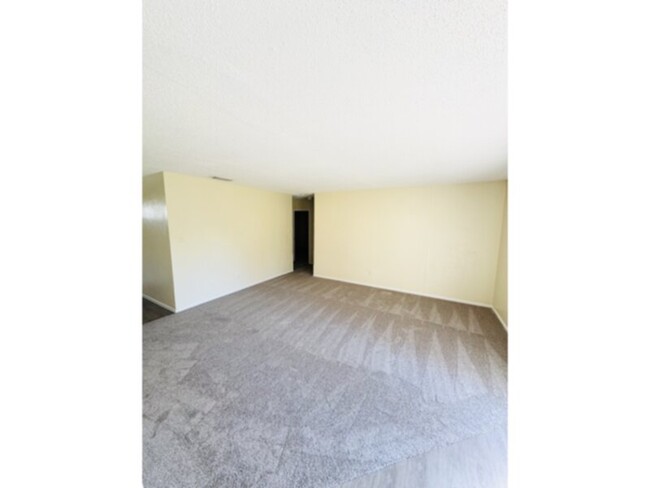 Foto del edificio - ****3 BEDROOM IN BALCH SPRINGS*****