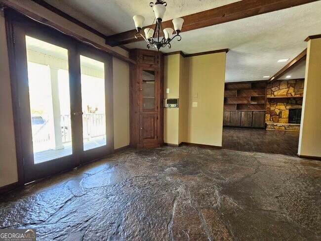 Foto del edificio - 150 Jefferson Blvd