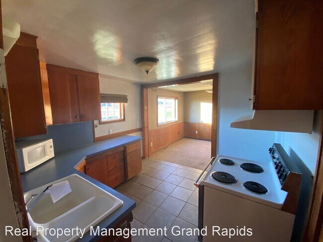 Building Photo - 3 br, 1 bath House - 12935 Bailey Road