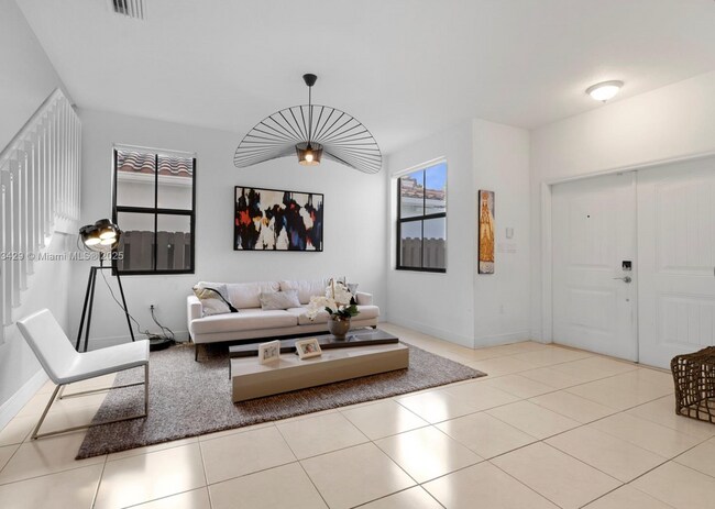 Foto del edificio - 9955 NW 10th Ter