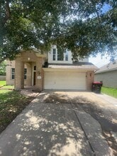 Building Photo - 20911 Southvine Ct