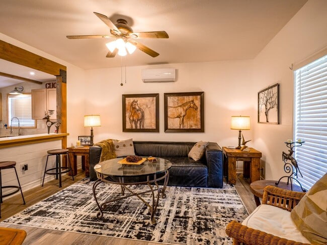 Foto del edificio - 103 N Ave Q