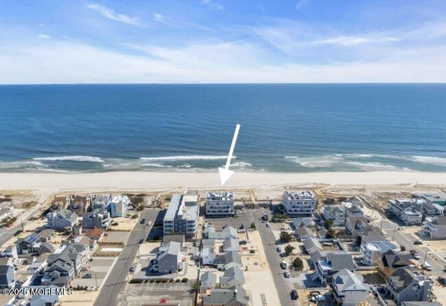 Building Photo - 2108 S Ocean Ave
