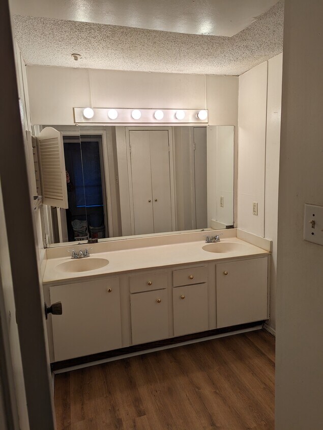 Foto del edificio - 10053 Westpark Dr