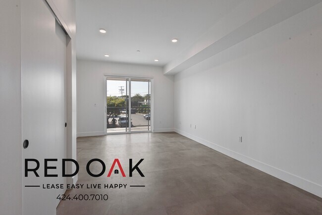 Building Photo - 3450 1/8 W 43rd St-504-A1
