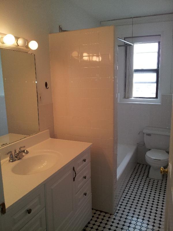 Building Photo - 73 Westland Ave