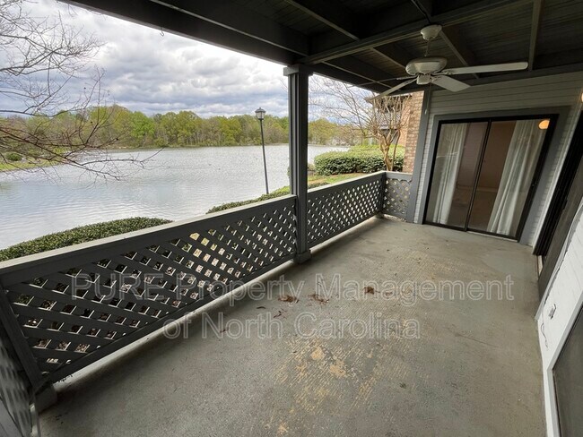 Building Photo - 5849 Harris Grove Ln
