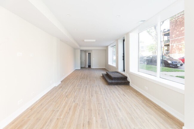 Foto del edificio - 5200 N Leavitt St