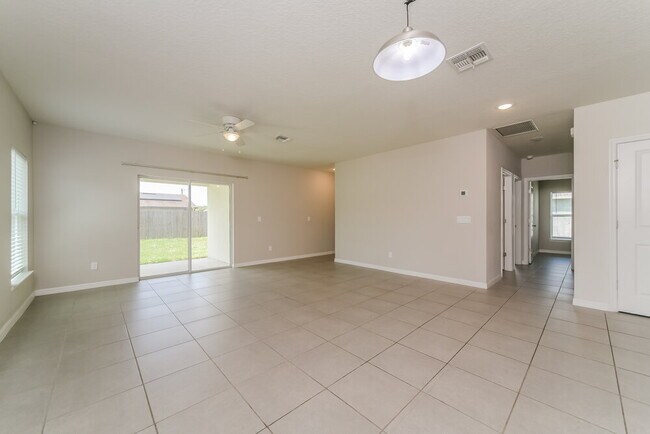 Foto del edificio - 850 San Jose Ct