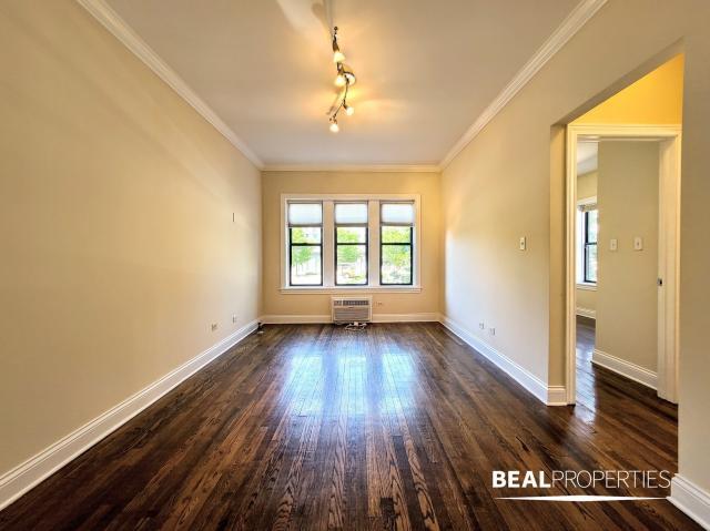 Building Photo - 1 bedroom in CHICAGO IL 60613