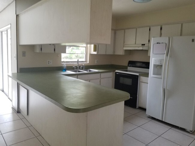 Building Photo - 7121 Timber Dr